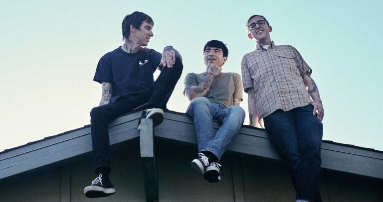 Joyce Manor traz ao Brasil a turnê de 10 anos do cultuado “Never Hungover Again”