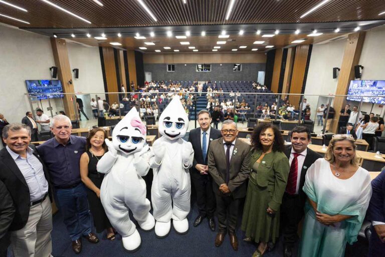 Vice-prefeita de Barueri reforça papel da imunização em lançamento de campanha