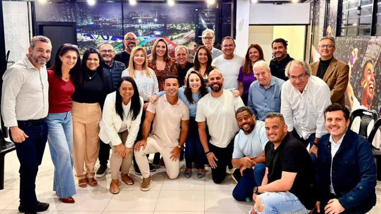 Renata Abreu reúne lideranças em Osasco e apresenta projetos de proteção à mulher