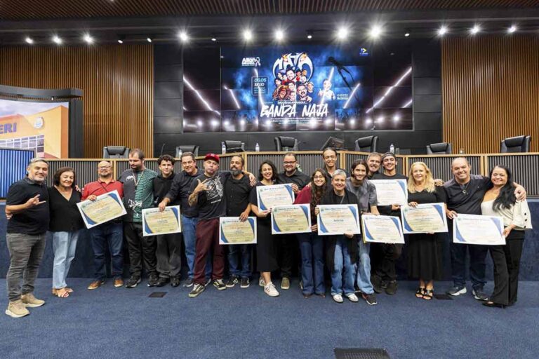 Câmara de Barueri homenageia banda Naja pelos seus 40 anos de história