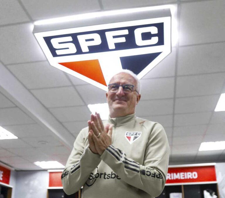 Dorival Júnior retorna ao São Paulo e demonstra confiança para tirar equipe da crise