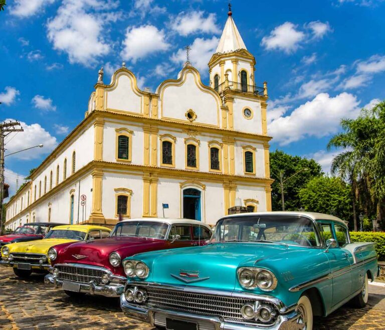 Encontro de Antigomobilismo reúne carros antigos e show do IRA! neste domingo em Santana de Parnaíba