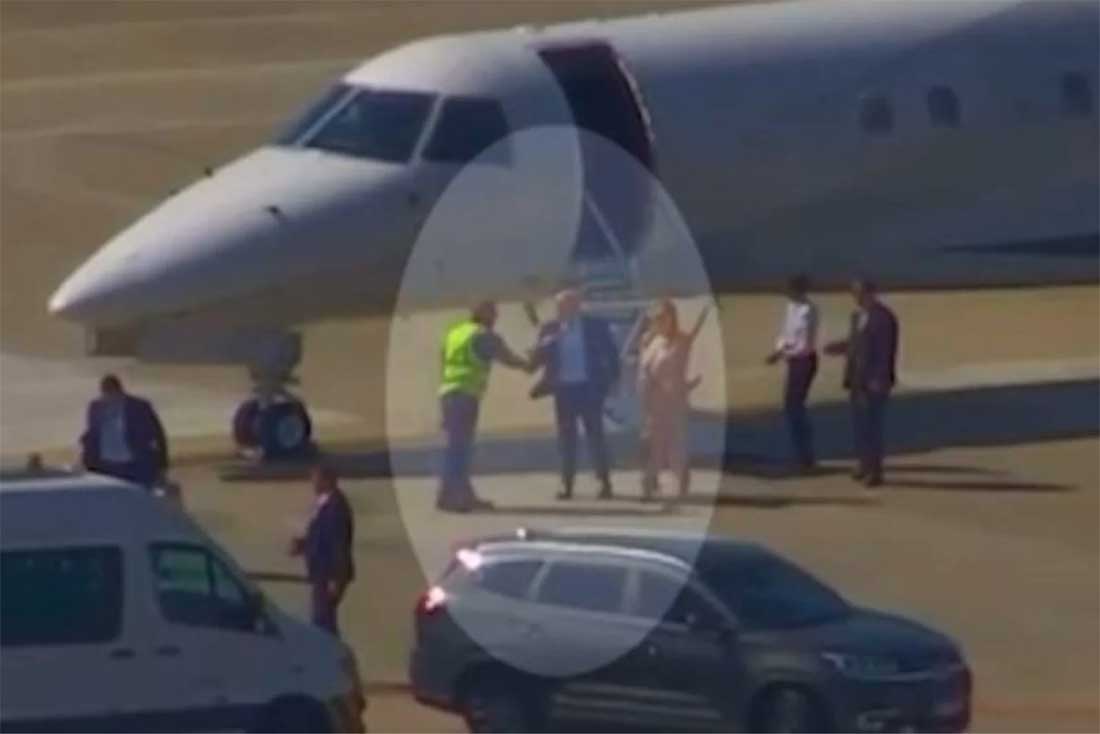 Vídeo mostra Moraes e esposa desembarcando de jatinho ligado a Vorcaro