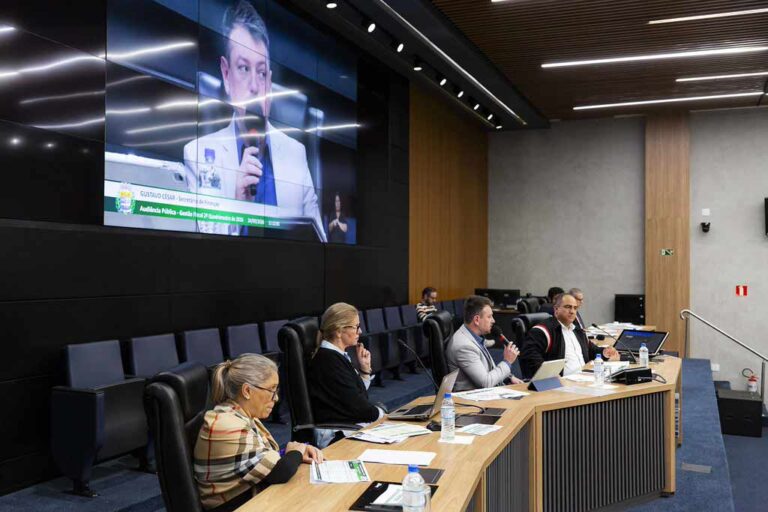 Barueri: Secretaria de Finanças presta contas da Prefeitura aos vereadores